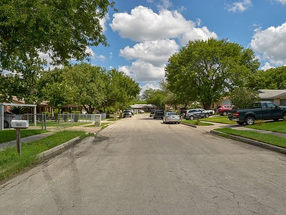 5th image of 539 Merritt St
