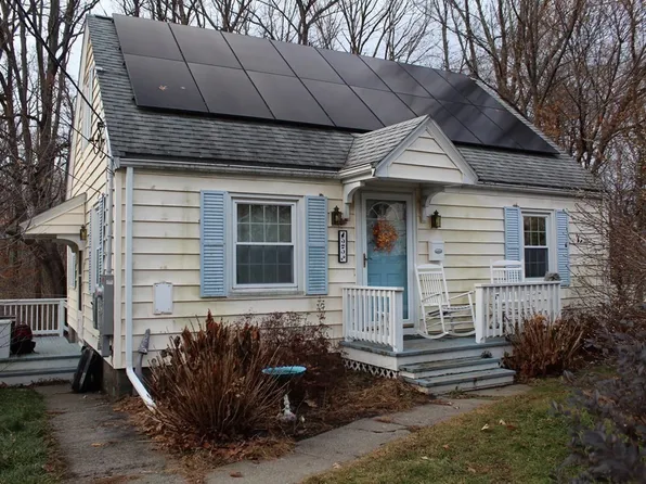 25 Ridgewood Rd, Worcester, MA 01606