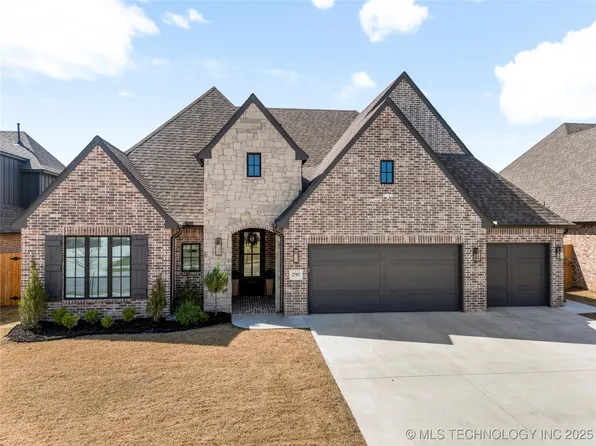 2707 W Tucson Ct, Broken Arrow, OK 74011