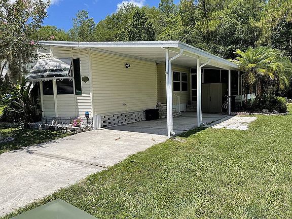 2nd image of 714 Forest Ln