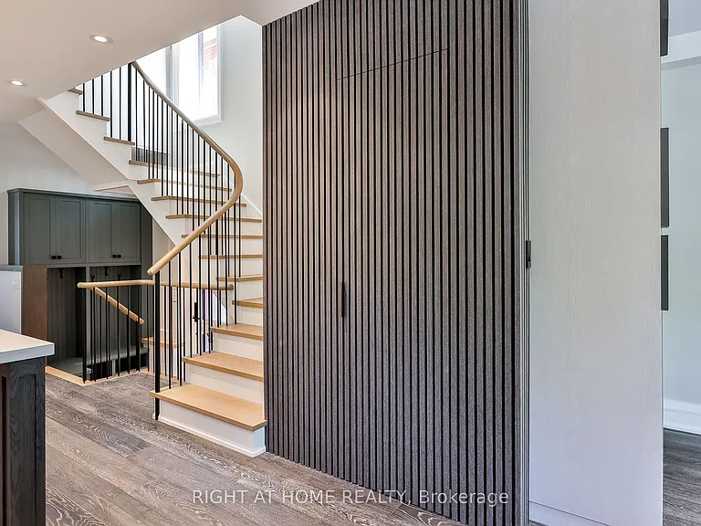 232 Willard Ave — Photo 13
