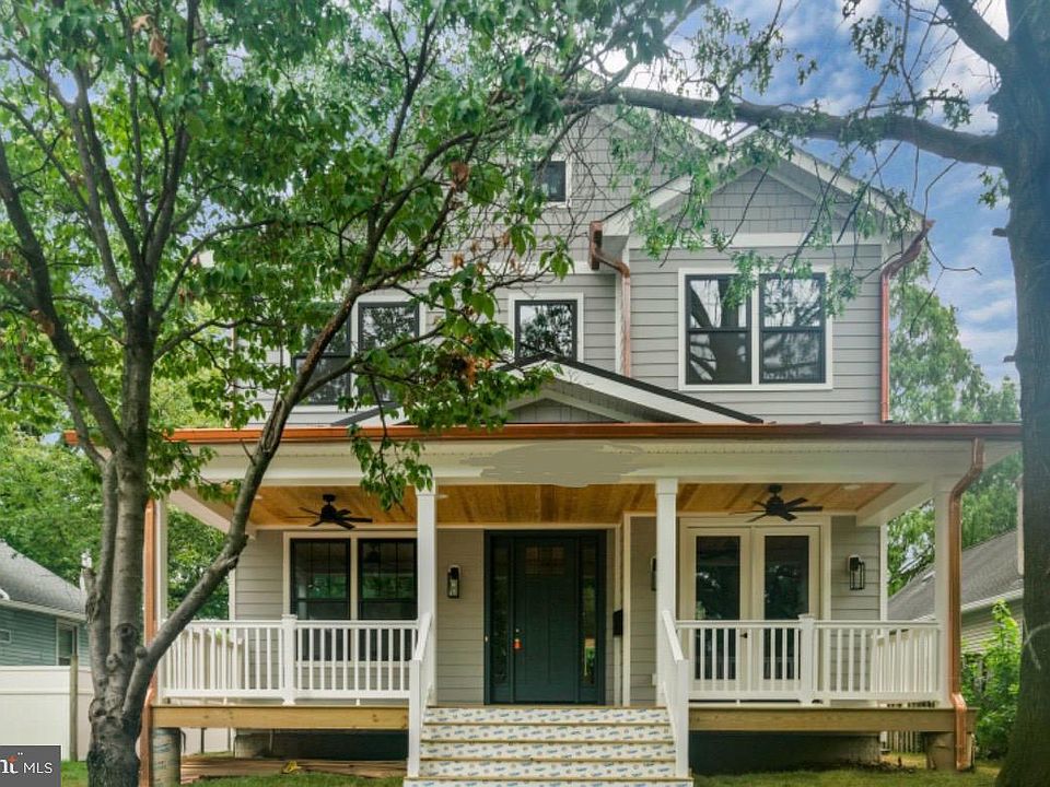 2nd image of 2507 Terrett Ave