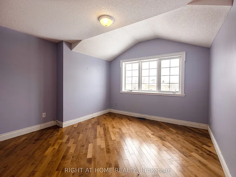1215 Lowrie St — Photo 22
