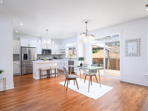 3rd image of 35551 Portland View Dr