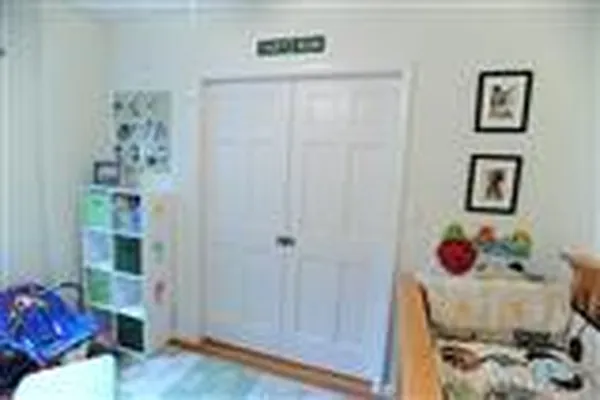 Sold by Chintan Trivedi | media 17