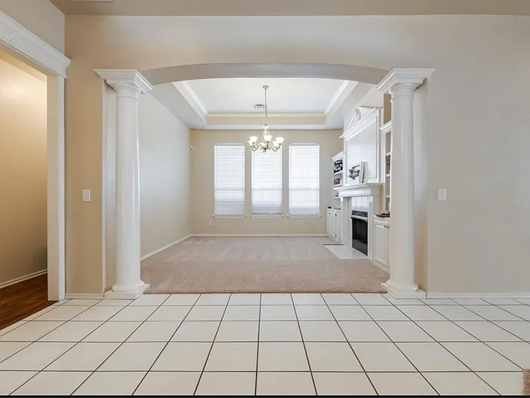 12700 Sutton Hill Rd — Photo 5