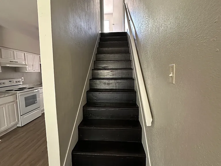 419 Tammy Lynn Dr #H — Photo 5