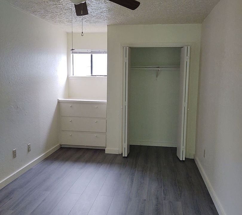 1st image of 215 Ramsay St APT 202