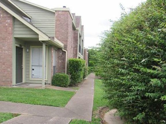4th image of 18800 Egret Bay Blvd APT 1601