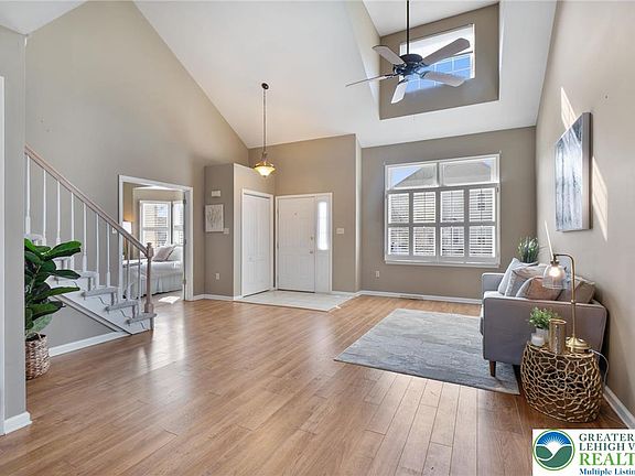 2nd image of 249 Ridings Cir