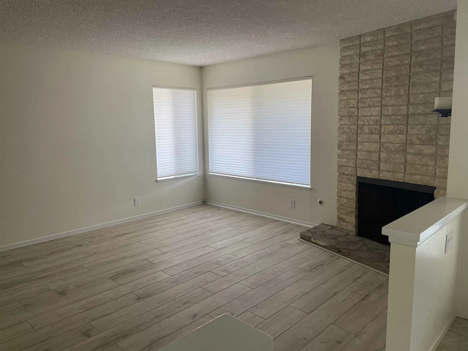 9601 Indian Wells — Photo 3