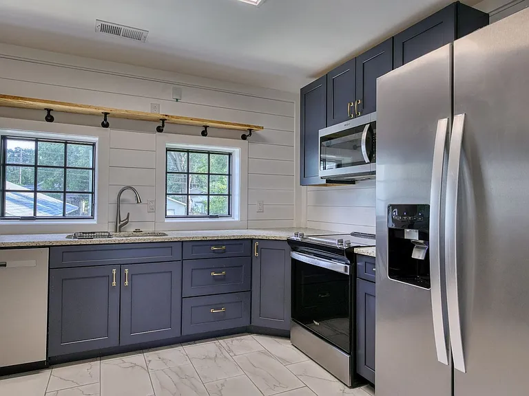 1122 Wellman Avenue Northeast — Photo 16