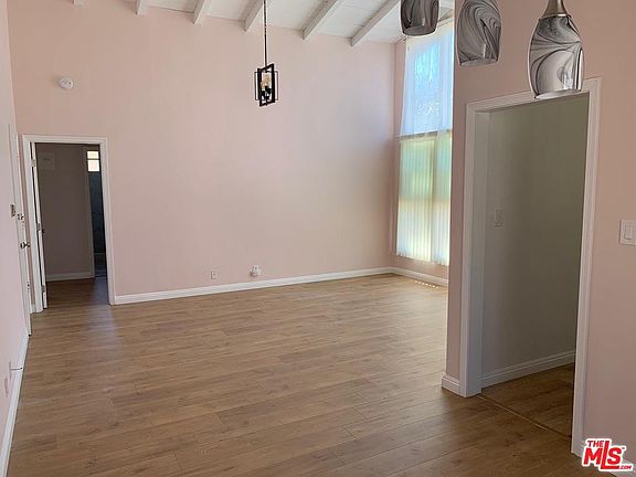 4th image of 1114 S Sherbourne Dr APT 4