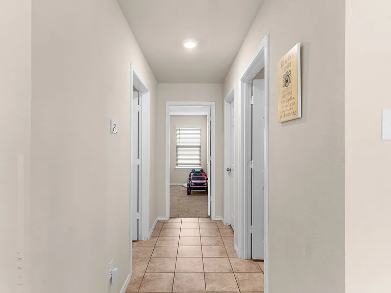 6008 Amelia Earhart Blvd — Photo 2