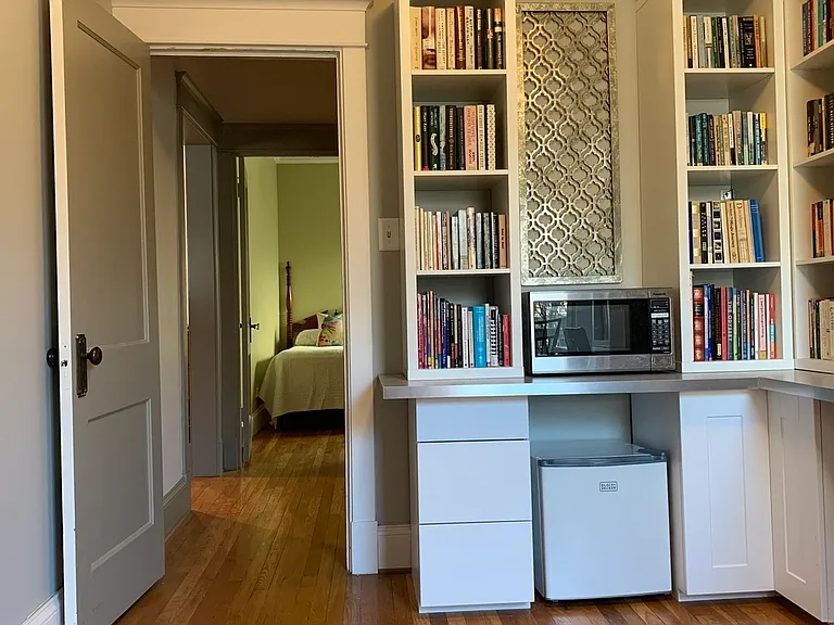 4519 N Sacramento Ave — Photo 23