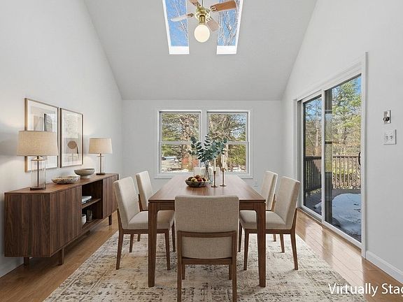 3rd image of 45 Stacey Circle