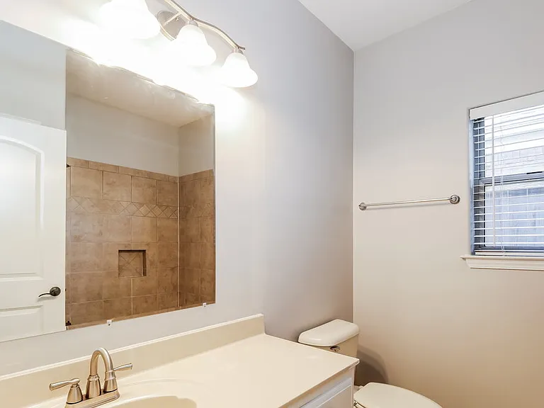 225 Birch Springs Cv — Photo 14