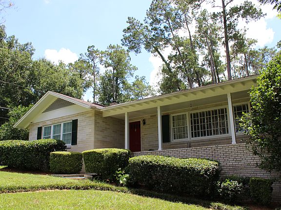 2nd image of 2203 NW 9th Pl