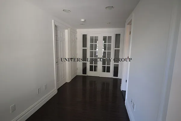 Rented by Universal Realty Group | media 39