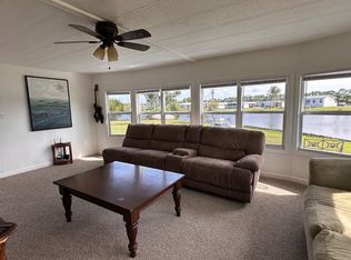 822 Calamondin Ct, North Ft Myers, FL 33917