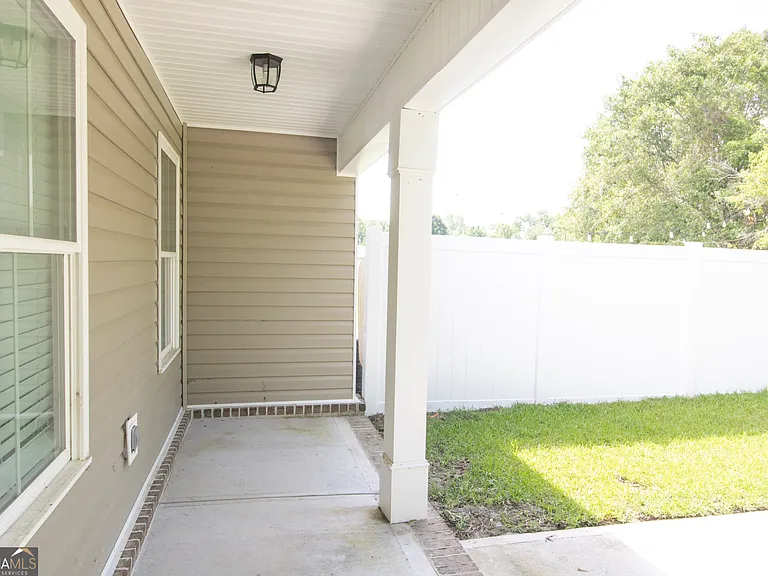 106 Woodsedge Dr #B — Photo 12