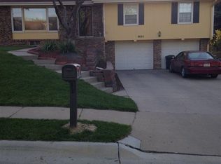 6650 S 86th St, Ralston, NE 68127