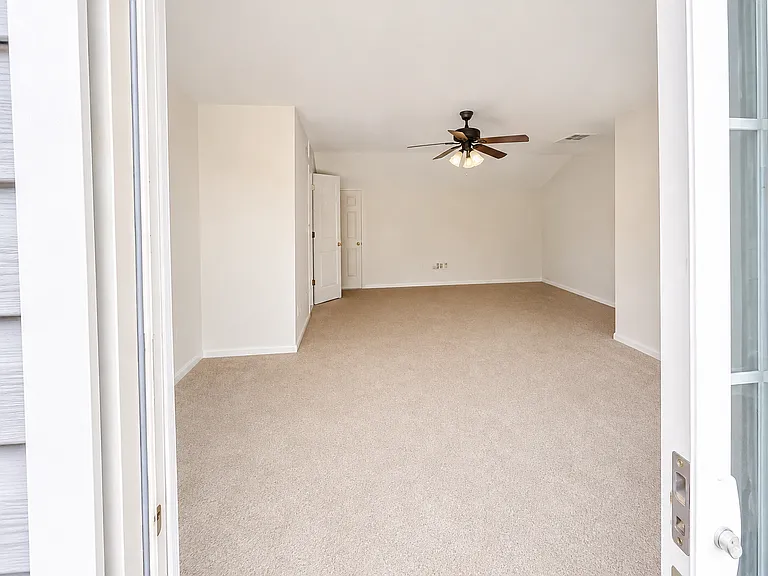 Above 3-Car Detached Garage