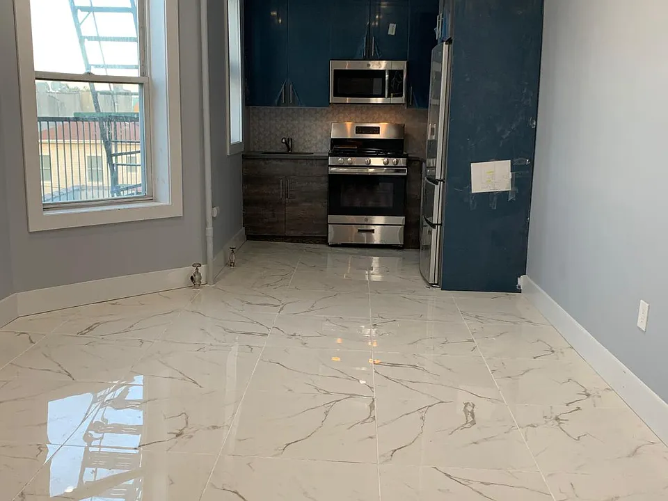 401 Central Ave #2