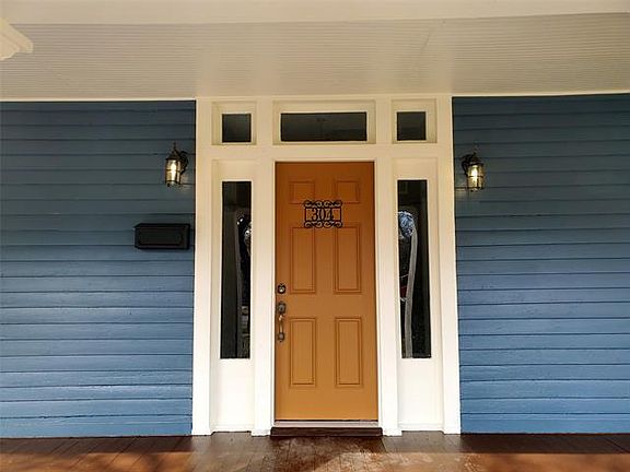 3rd image of 304 W Tyler St