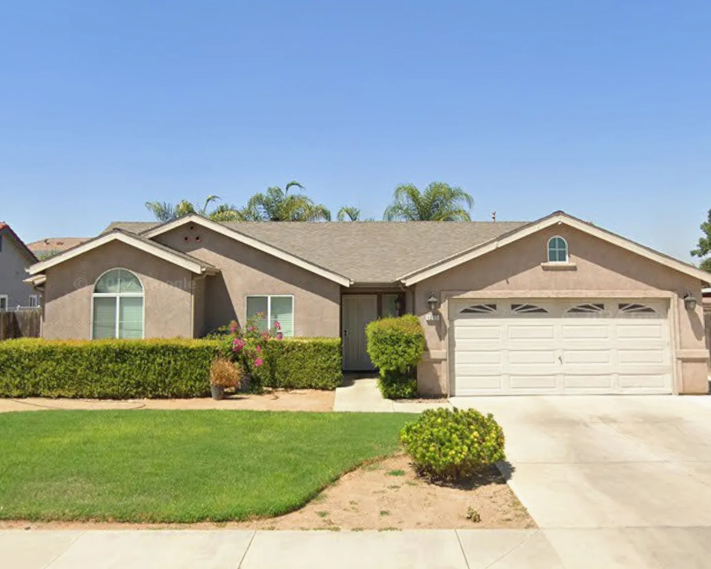 3 bed, 1435 sqft, $2,300 — Photo 1