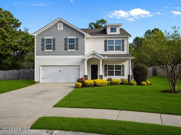 402 Boathouse Court, Swansboro, NC 28584
