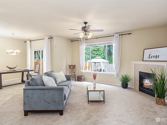4th image of 3034 NE Yale Way