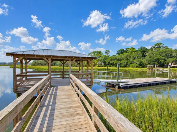 834 Curved Creek Ct, Charleston, SC 29412