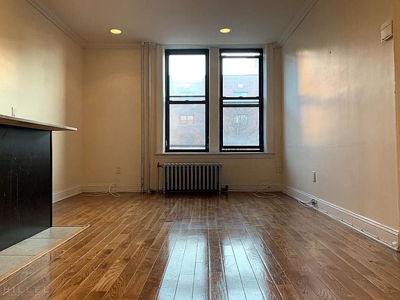 4th image of 2521 31st Ave #3C4