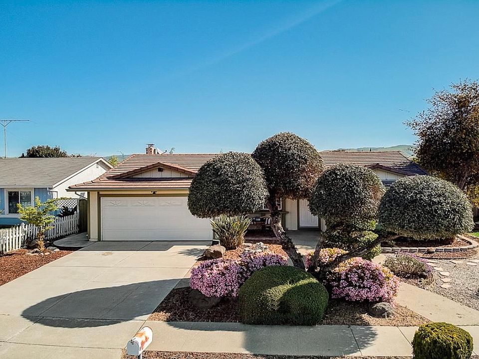 1st image of 2512 Zachary Way