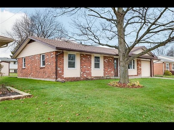 2nd image of 975 Linwood Dr