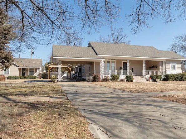 804 N Willow St, Pauls Valley, OK 73075