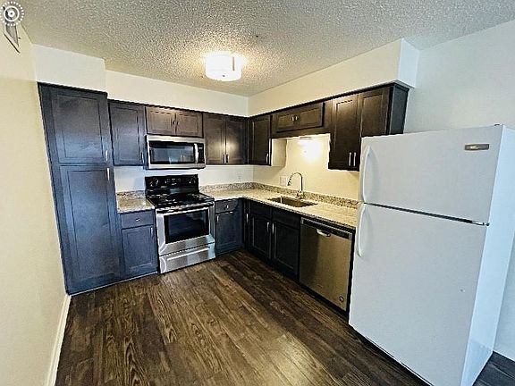 3rd image of 1226 N Lbj Dr APT 3