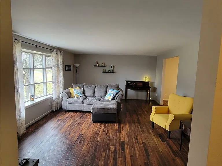 6319 Danbury Dr — Photo 8