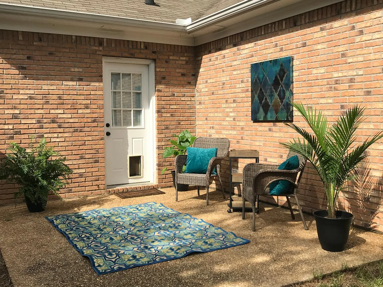 3 bed, 1375 sqft, $1,850 — Photo 3