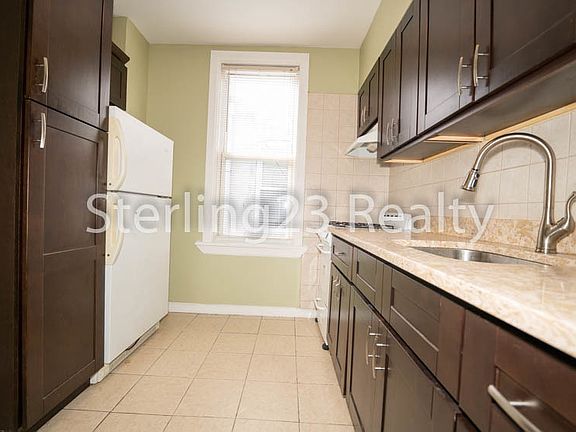 2nd image of 24-11 29th St #2G