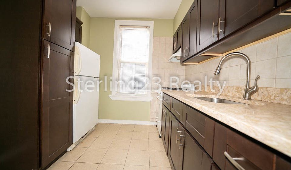 1st image of 24-11 29th St #2I
