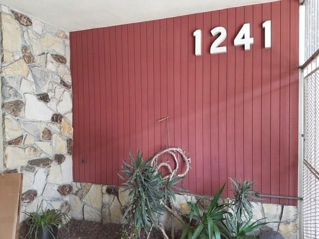1st image of 1241 20th Ave #5