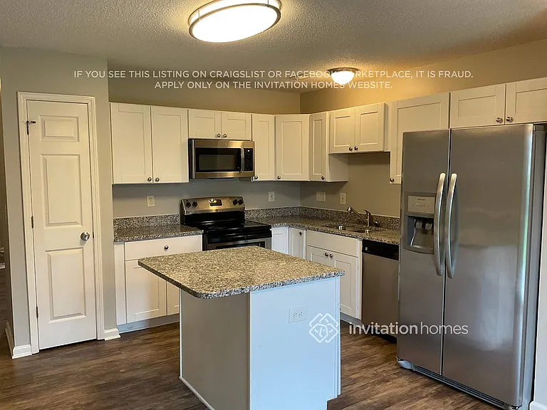 915 Jordans Pond Ln — Photo 5