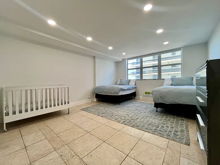 9511 Collins Ave #811 — Photo 14