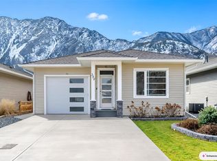 389 10th Ave, Keremeos, BC V0X1N3
