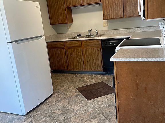 Unit 3 kitchen