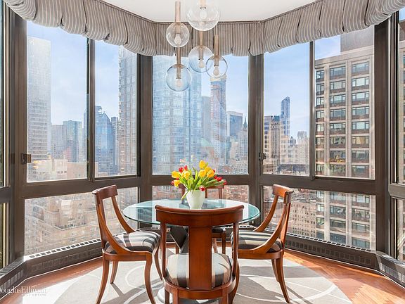 4th image of 200-210 E 65th St #25W