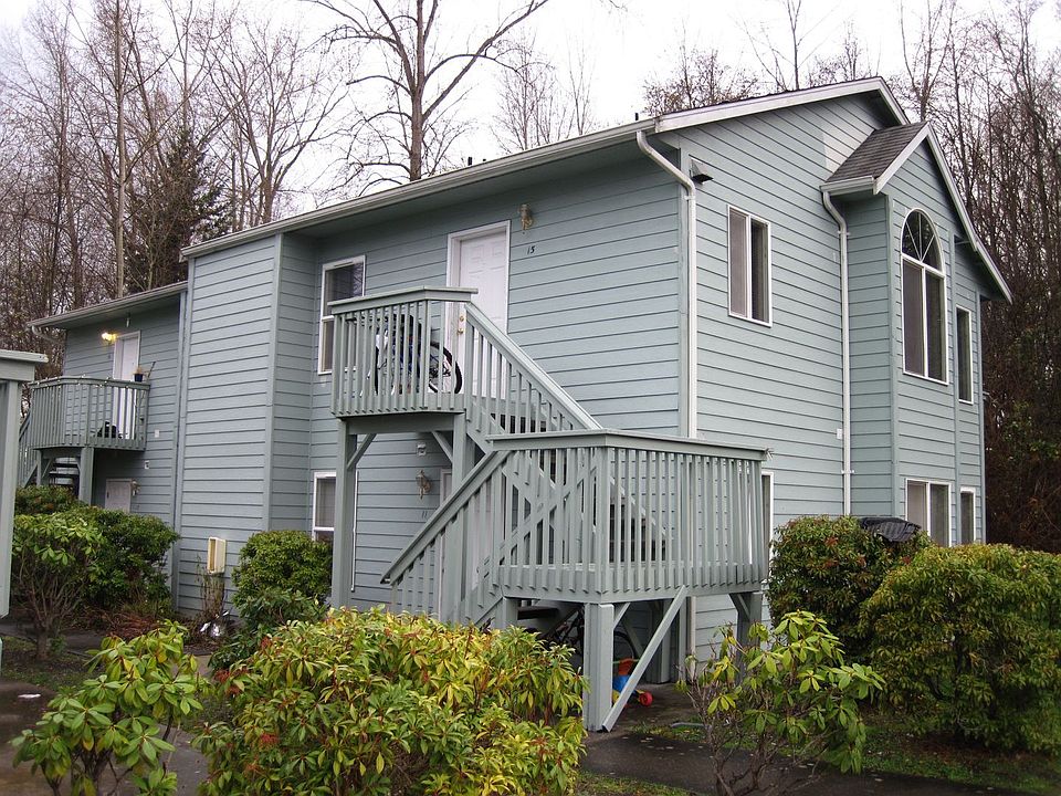 1st image of 11-19 4th St #17