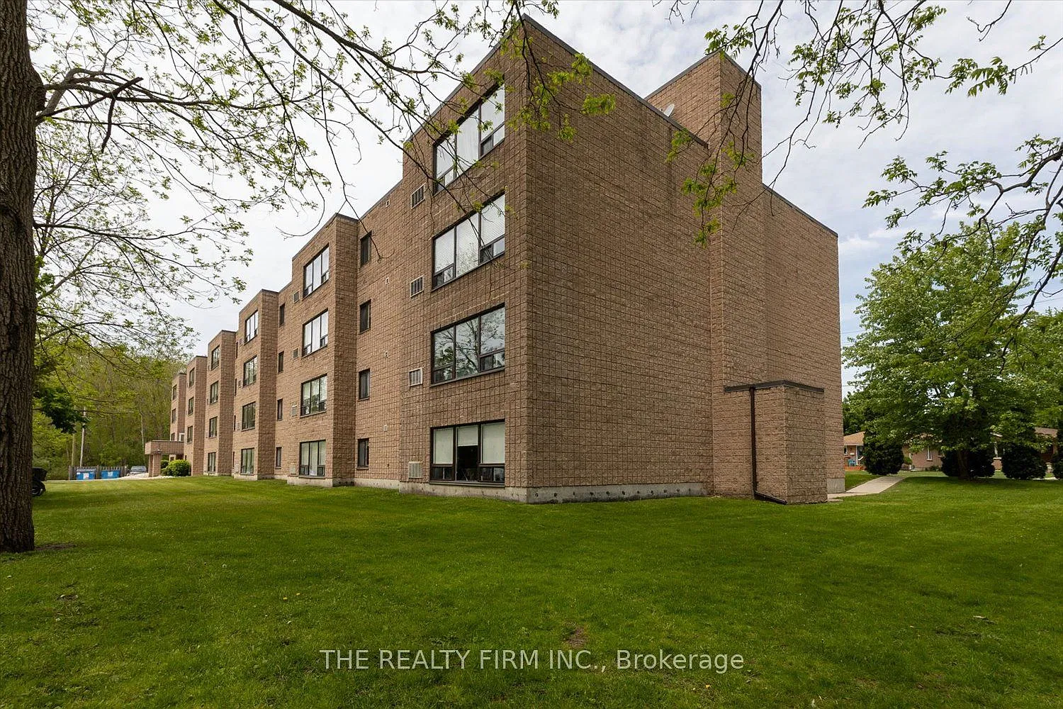 2 bed, $1,549 — Photo 3